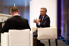 web_2026-05-12-Arbeitgebertag-Gespraech_DSA8932-by-Christina-Weber